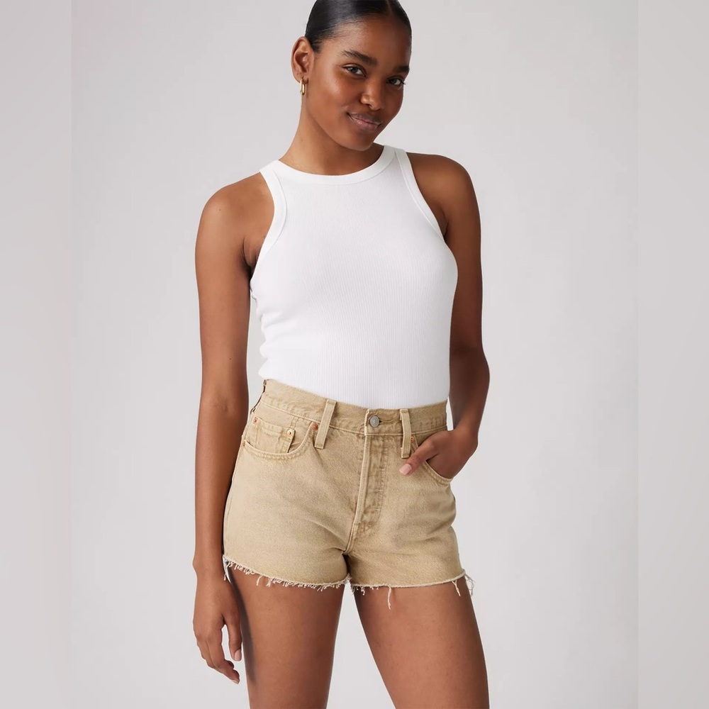 501 Original Fit High Rise Women’s Shorts In Tan